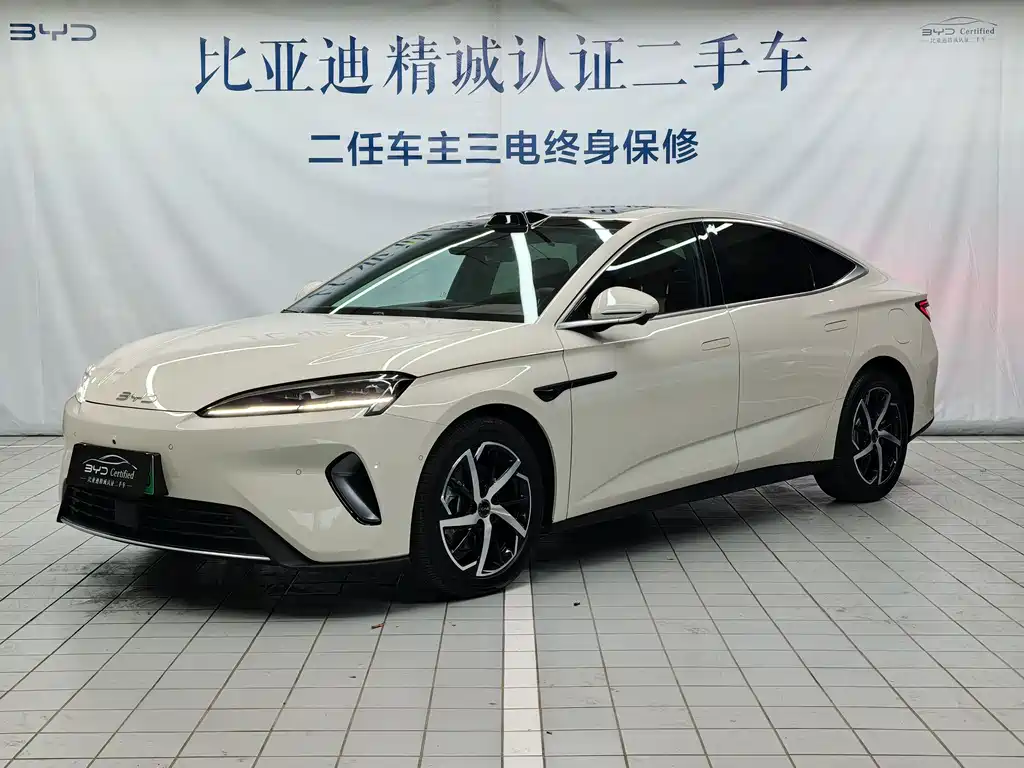 BYD Seal 07 DM-i 2025