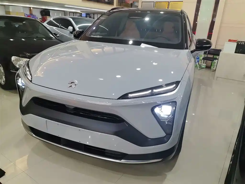 NIO ES6 2020