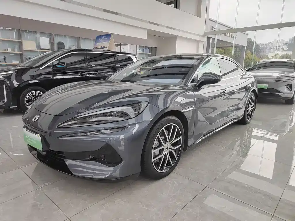 Denza Z9 2024 1100km four-wheel drive Max version