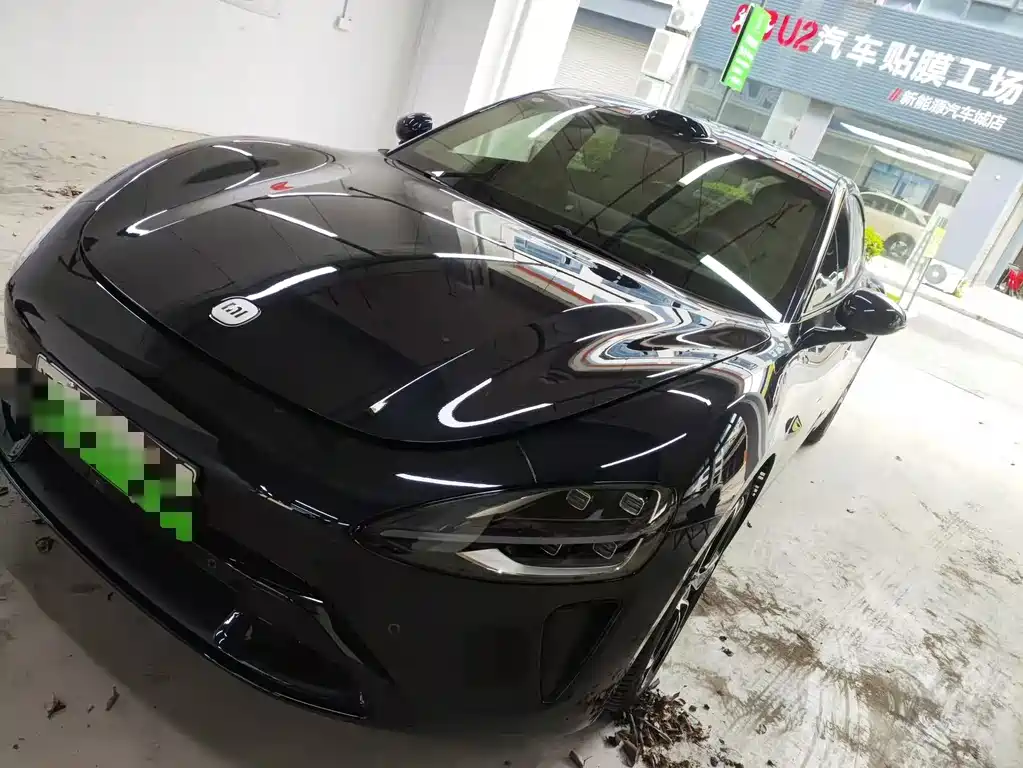 Xiaomi SU7 2024