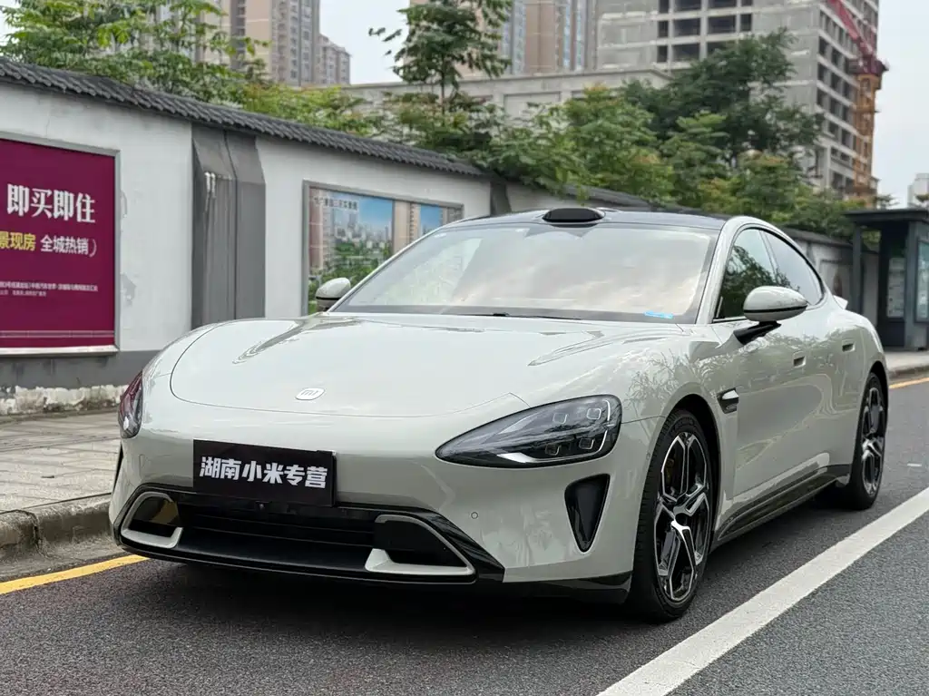 Xiaomi SU7 2025