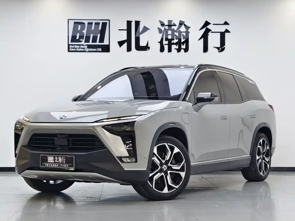 NIO ES8 2021