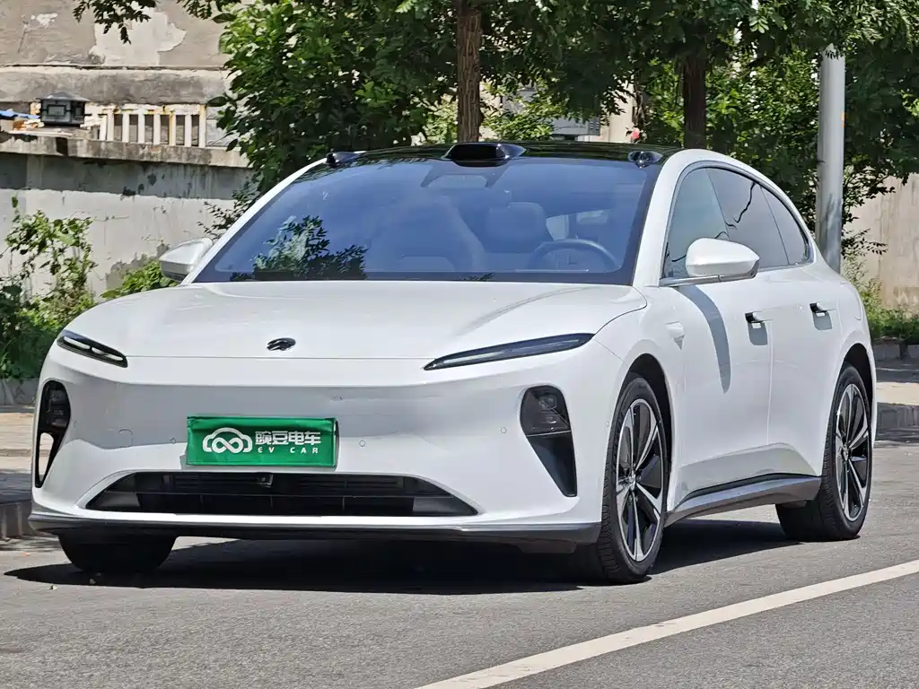 NIO ET5T 2025