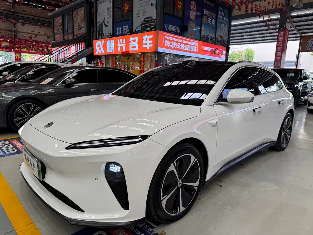 NIO ET5T 2024