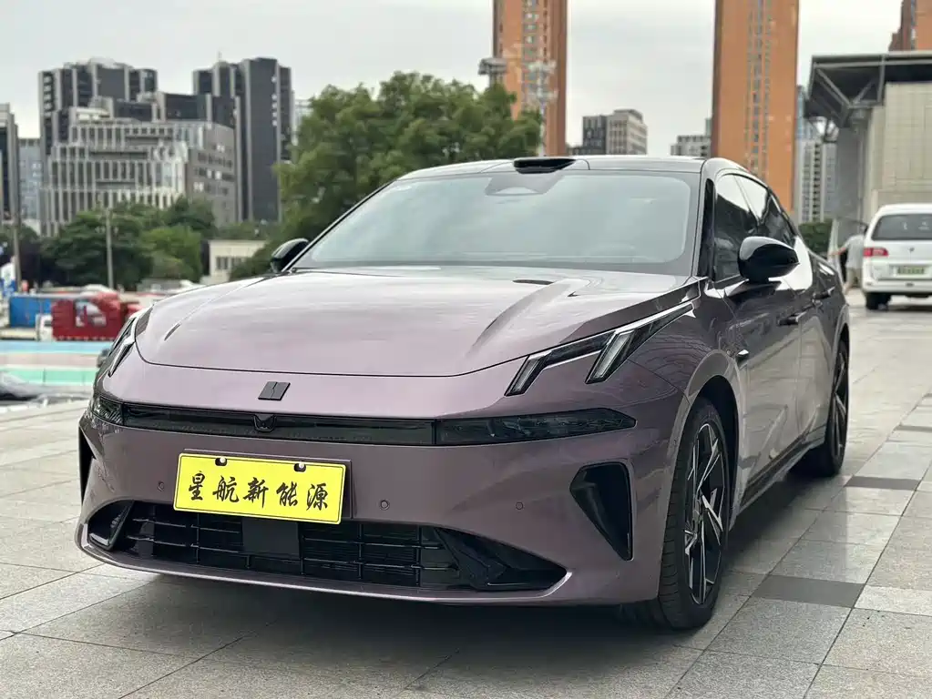 Lynk & Co 07 EM-P 2025