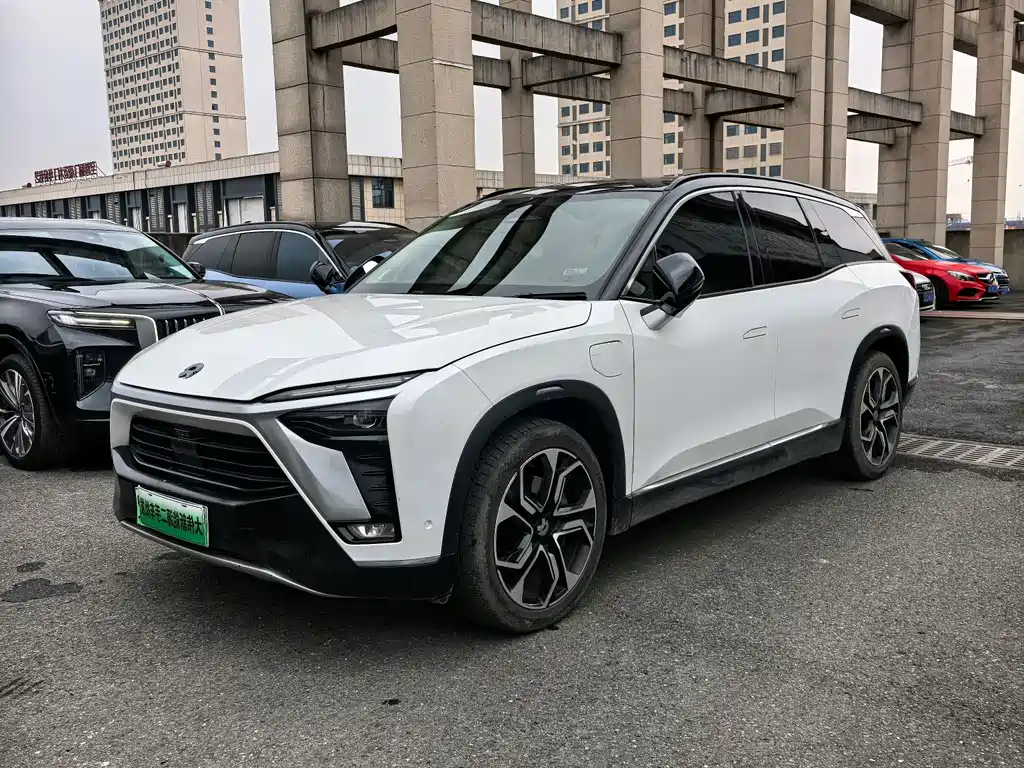 NIO ES8 2020