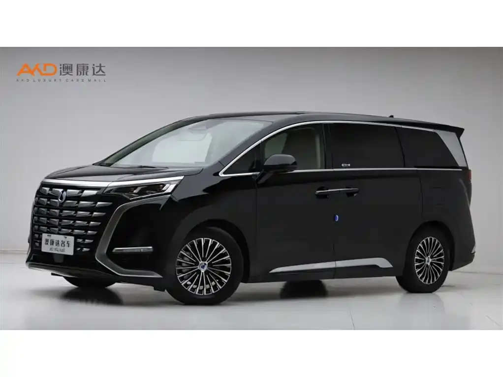 Denza D9/1.5T/24 models/DM-i 980 four-wheel drive flagship version