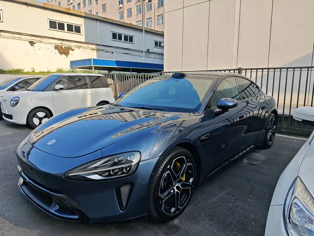 Xiaomi SU7 2024