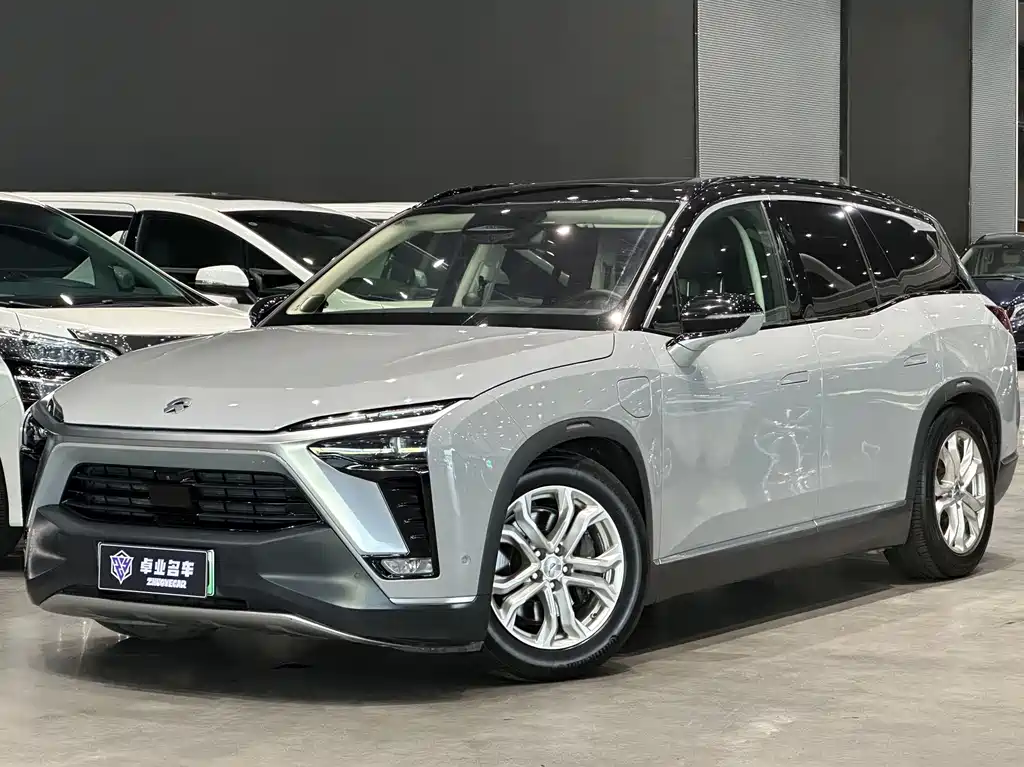 NIO ES8 2022