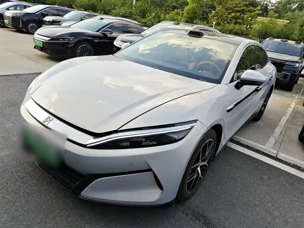 BYD 汉L 2025
