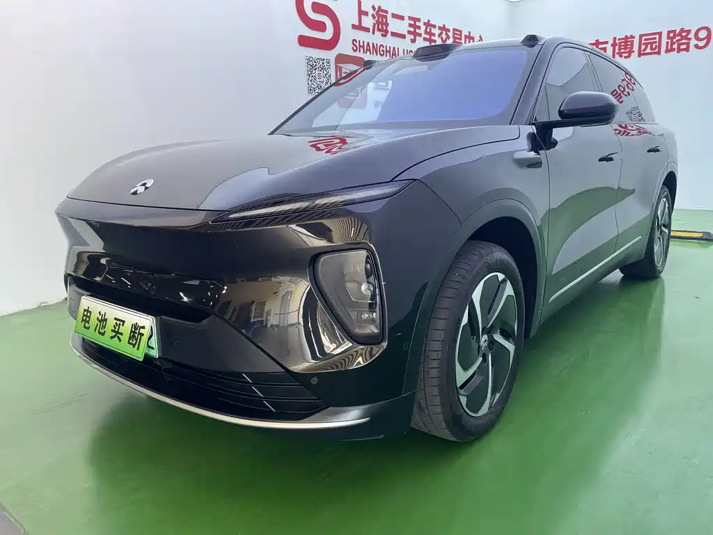 NIO ES8 2023