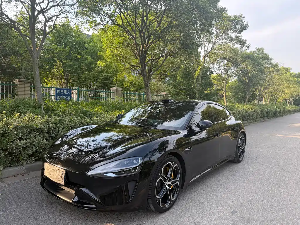 Xiaomi SU7 2024