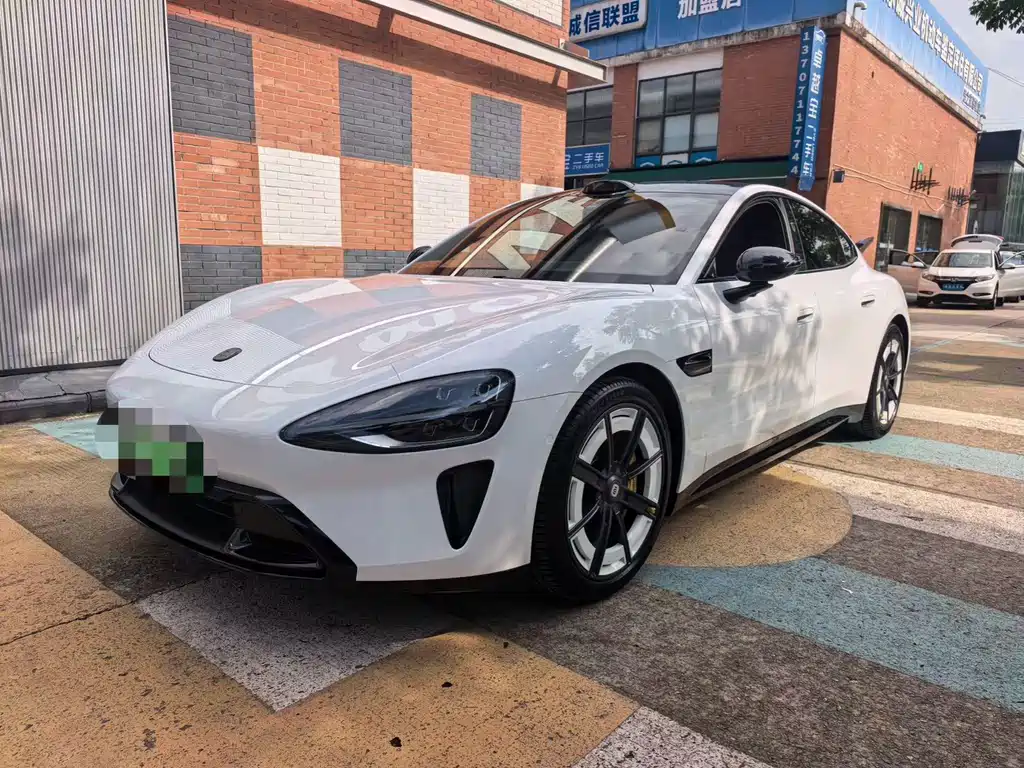 Xiaomi SU7 2025