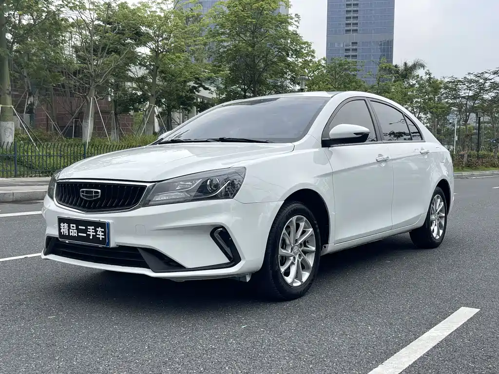 Geely Emgrand 2021