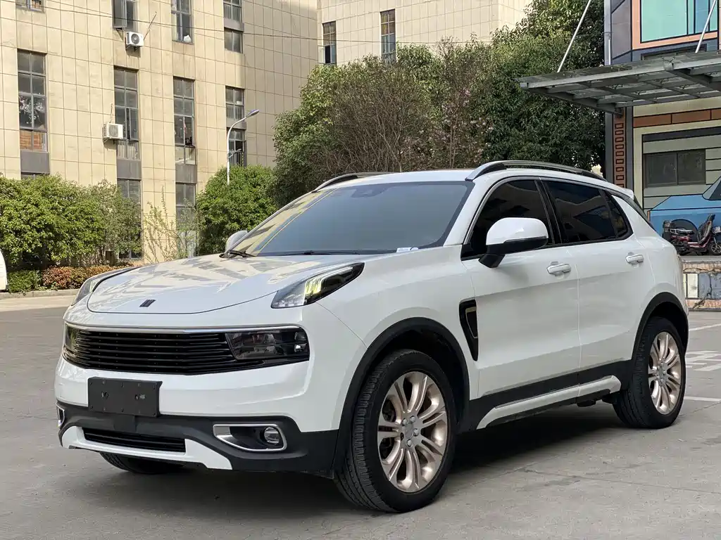 Lynk & Co 01 2018