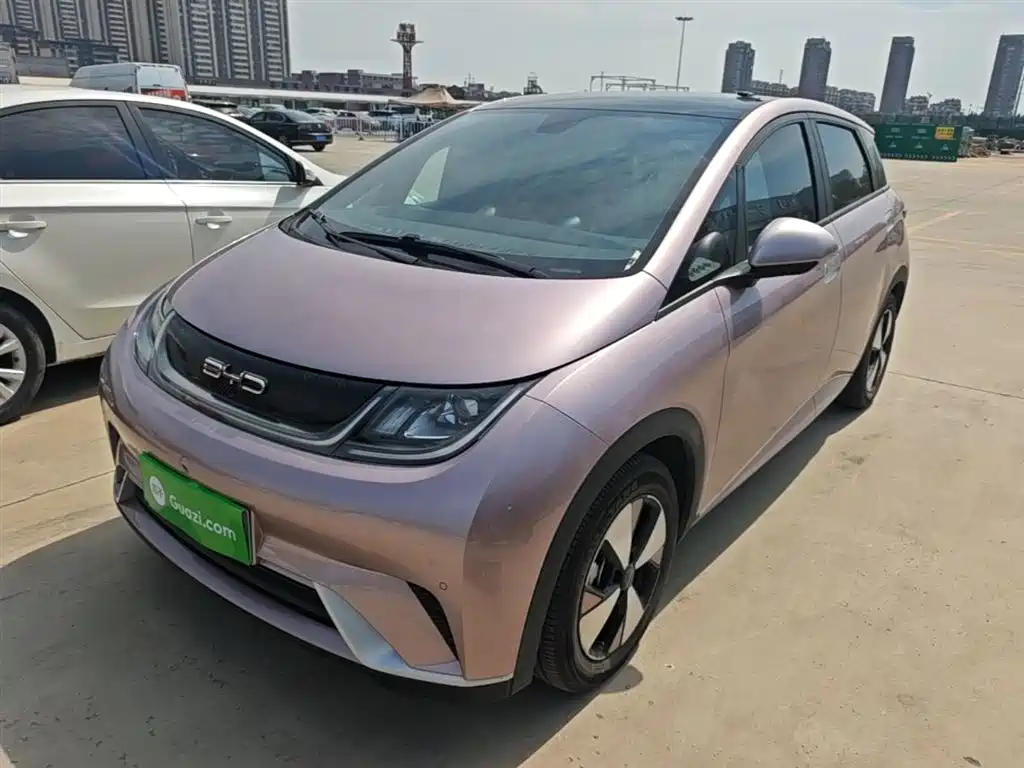 BYD Dolphin 2023
