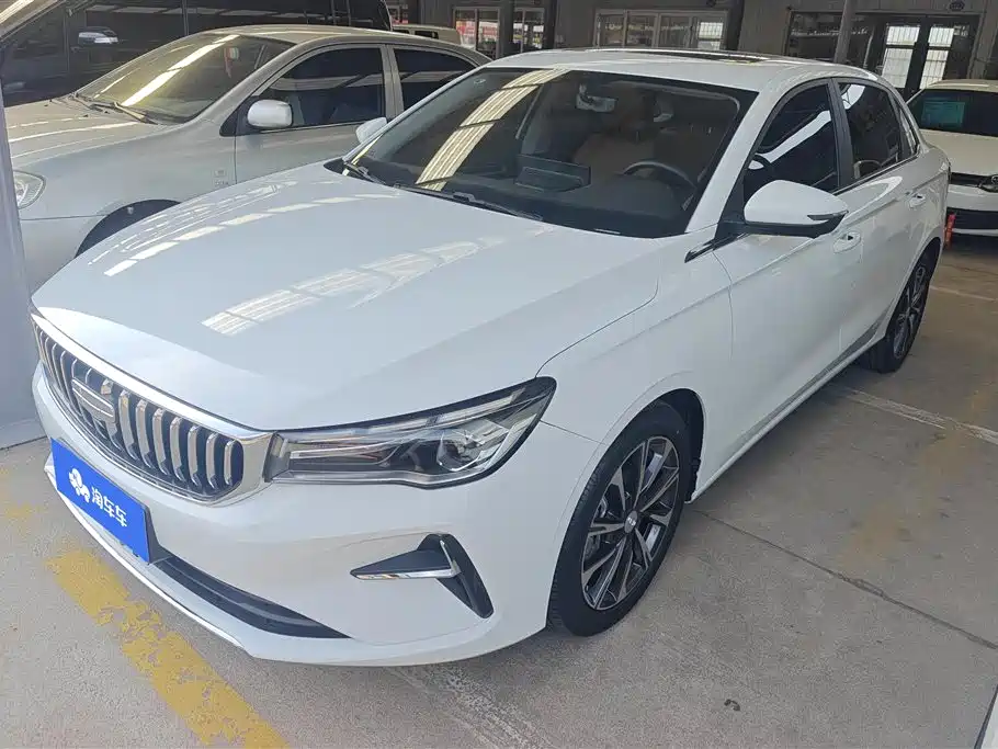 Geely Emgrand 2024