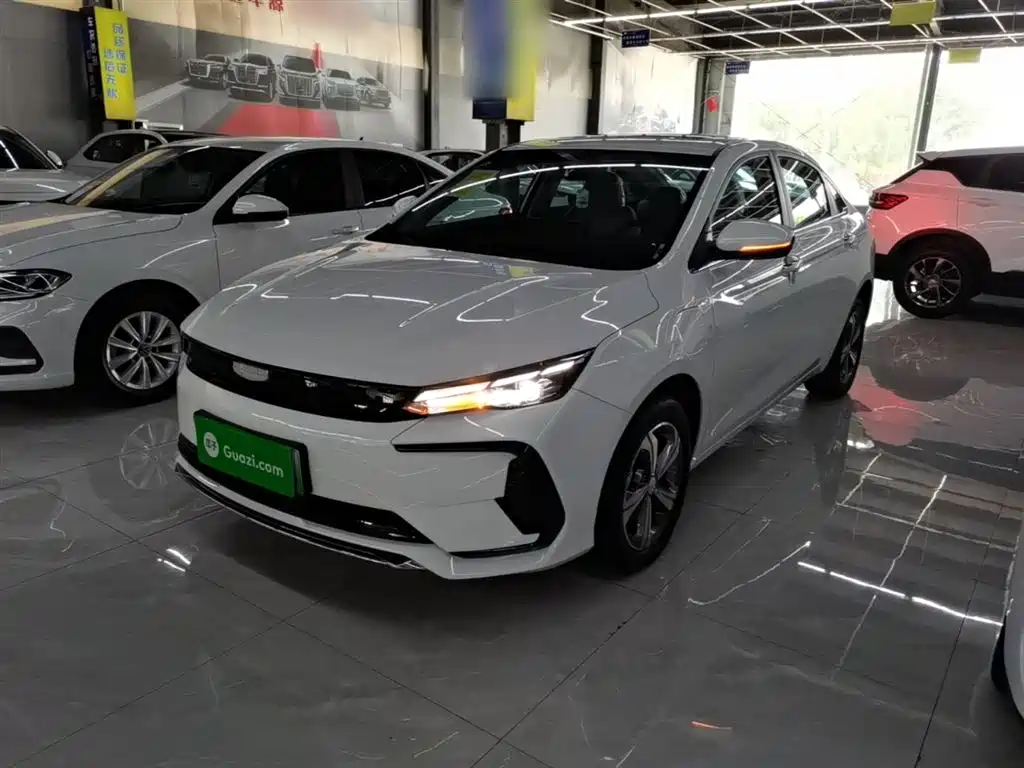 Geely L HiP 2024
