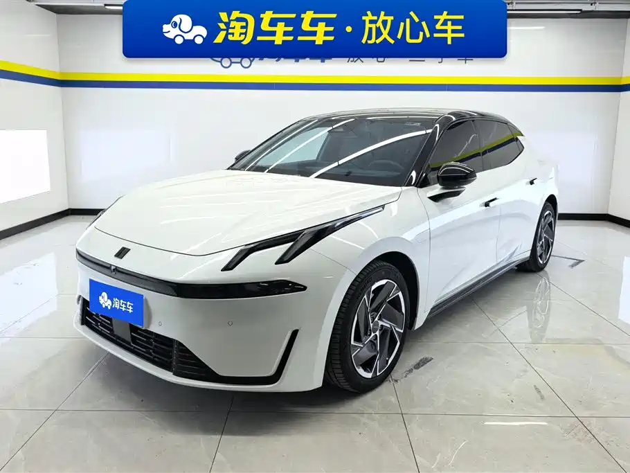 Lynk & Co 07 EM-P 2024
