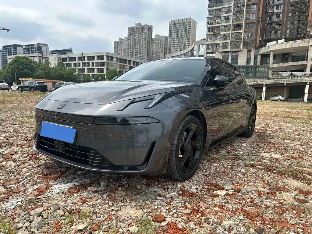 Lynk & Co 07 EM-P 2024