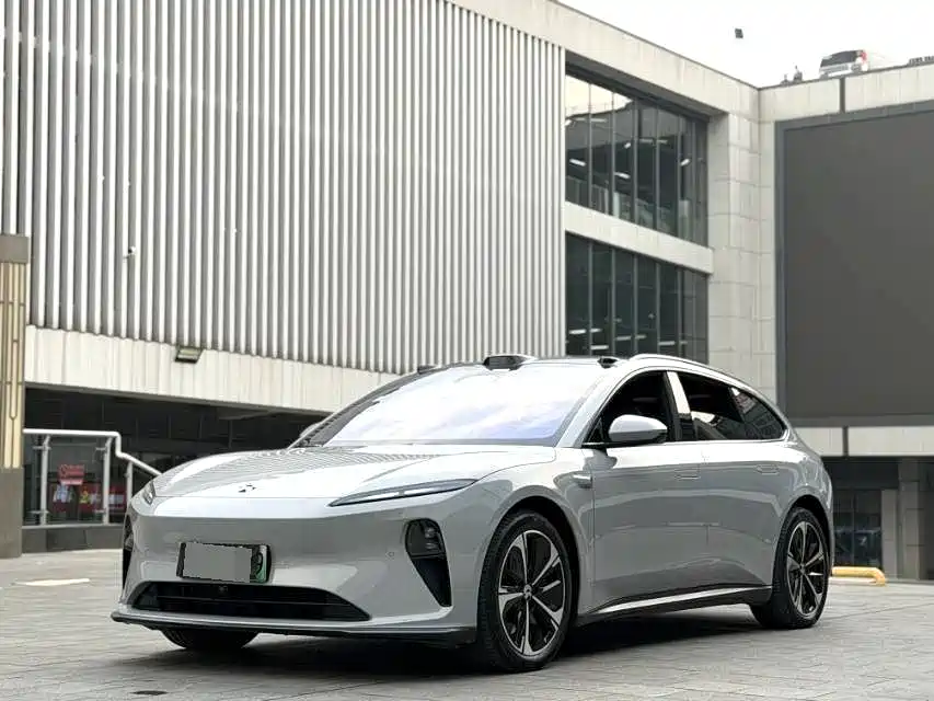 NIO ET5T 2023