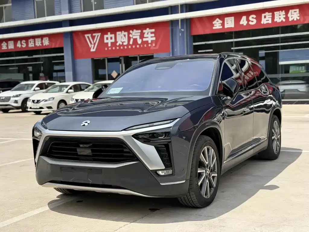 NIO ES8 2021