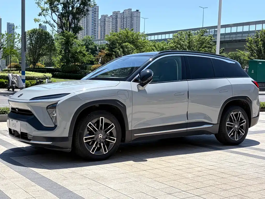 NIO ES6 2020