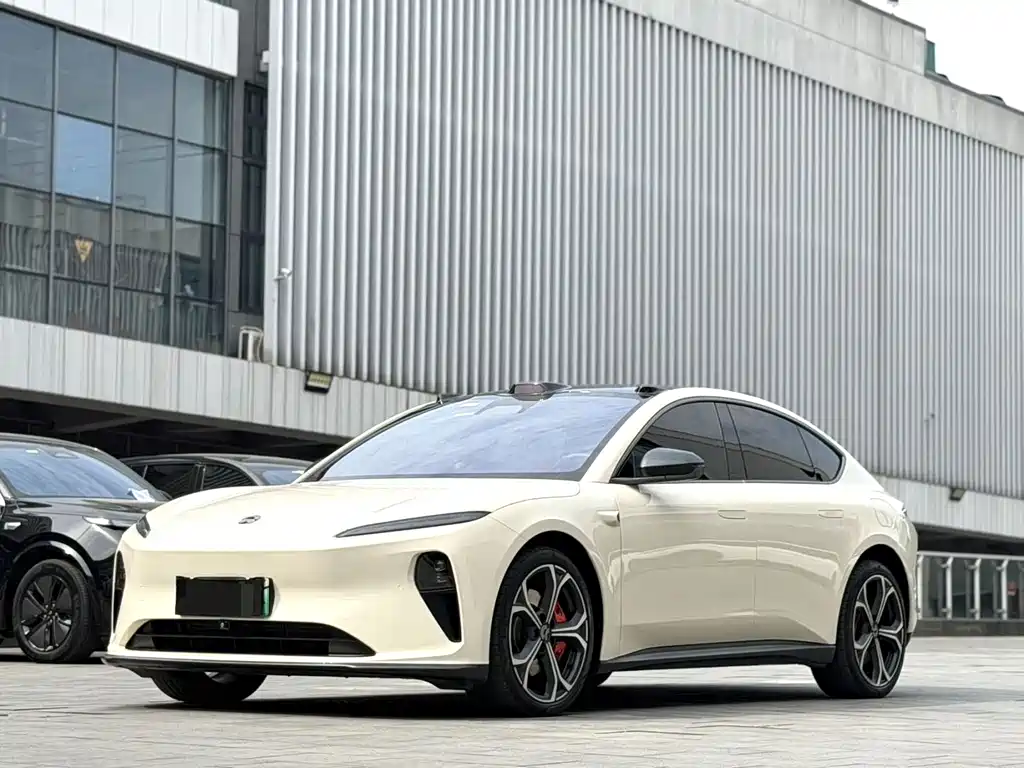 NIO ET5 2022