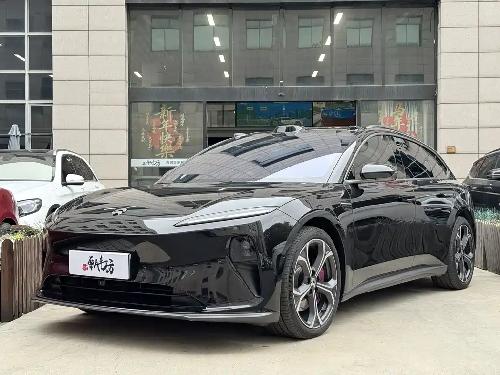 NIO ET5T 2024