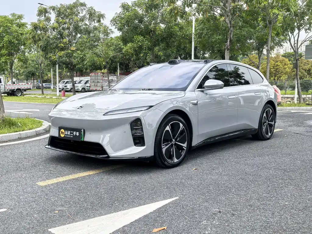 NIO ET5T 2025