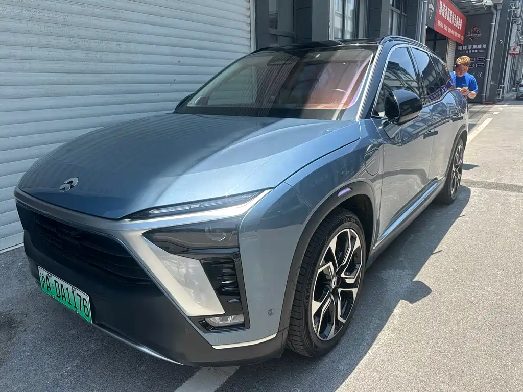 NIO ES8 2020