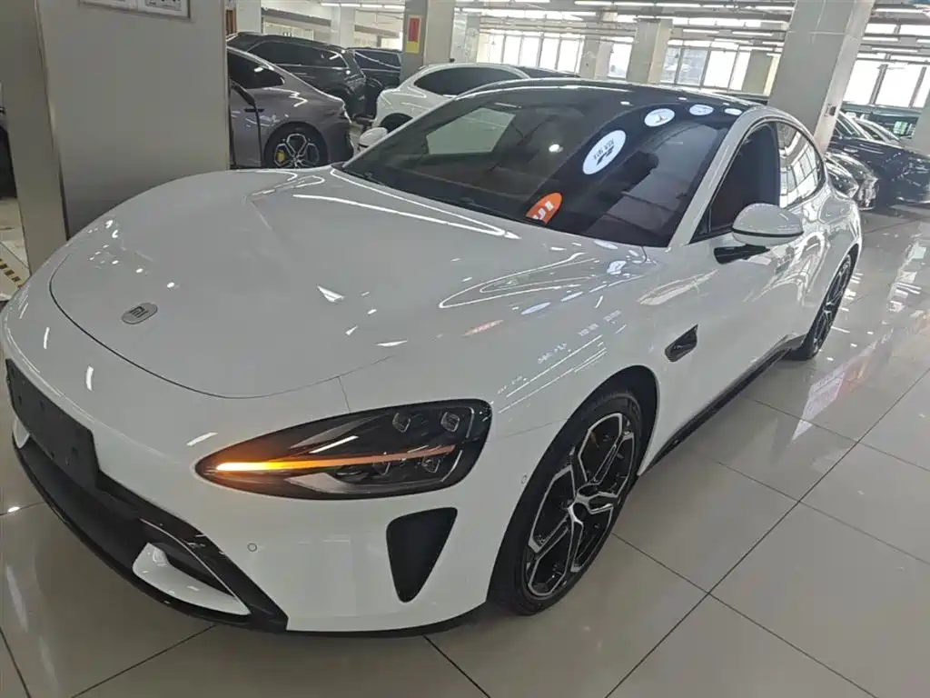 Xiaomi SU7 2024