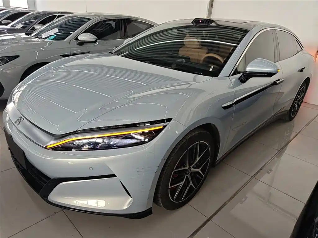 BYD 汉L 2025