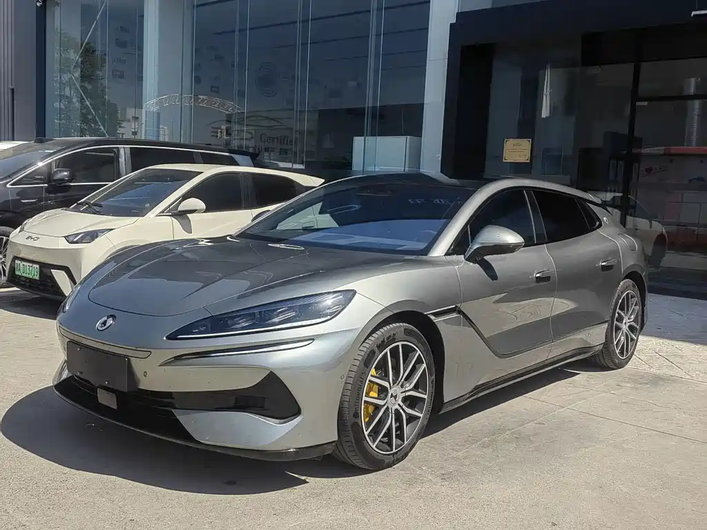 Denza Denza Z9GT 2024
