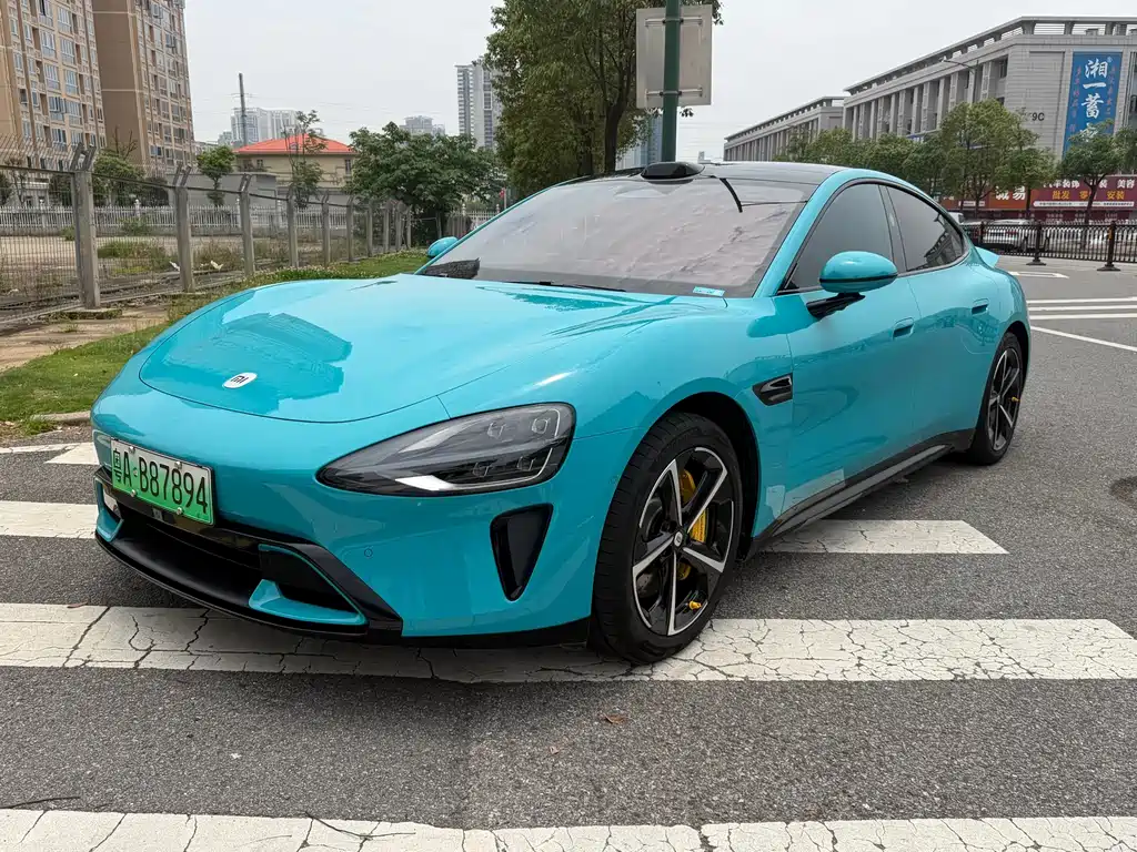 Xiaomi SU7 2025