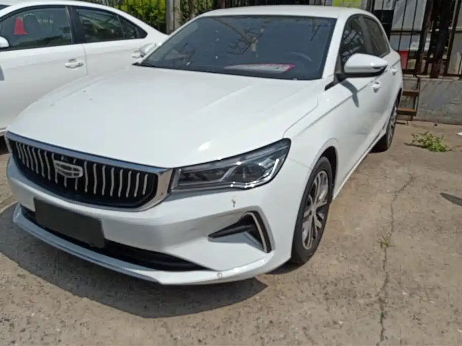 Geely Emgrand 2023
