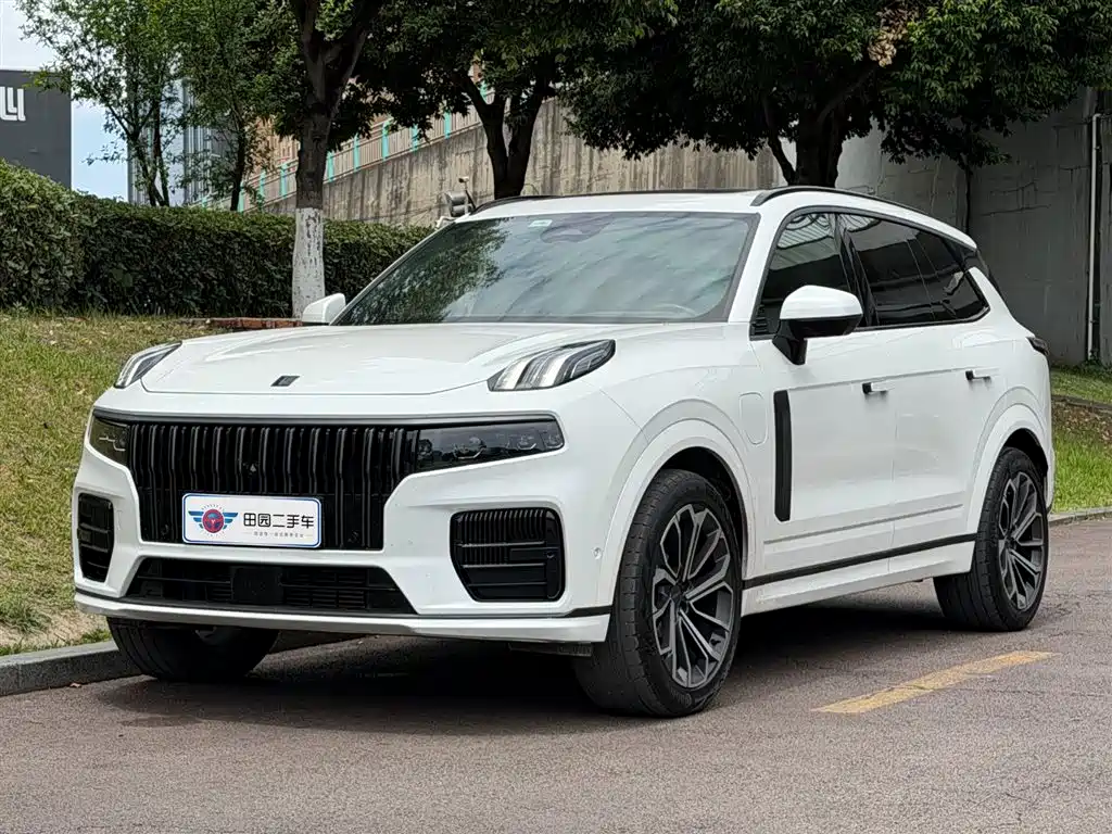 Lynk & Co 09 EM-P 2023