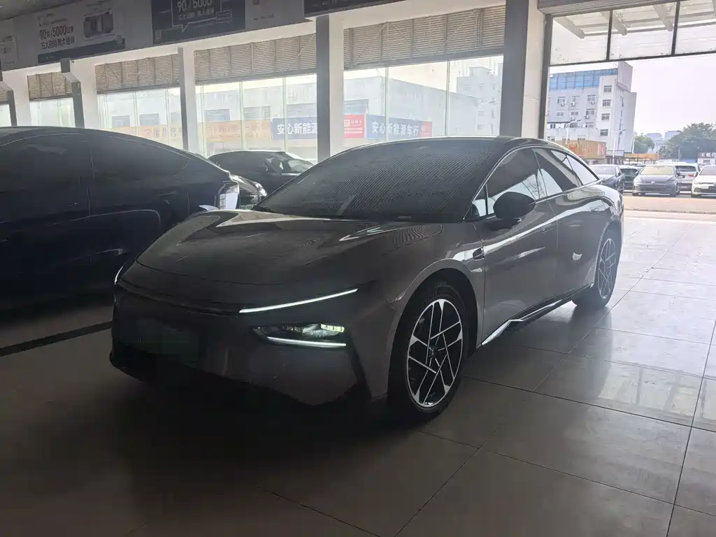 XPENG P7+ 2024