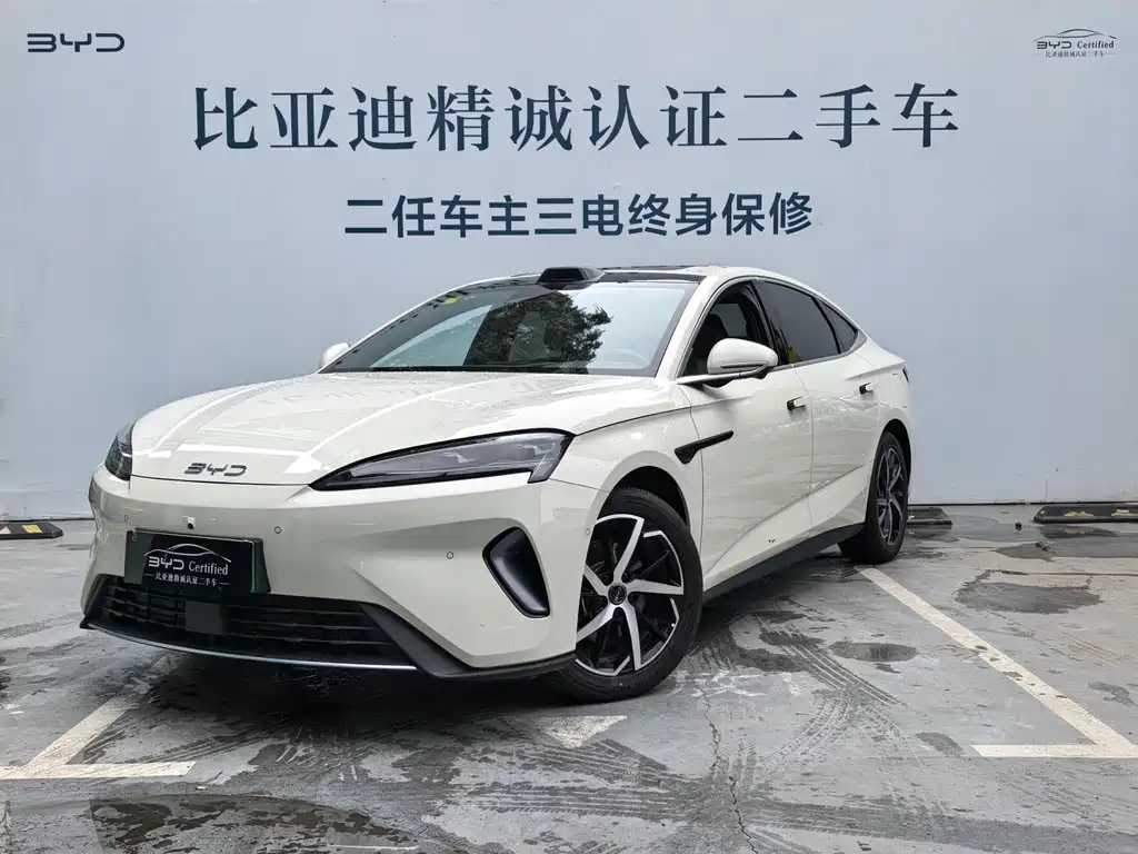 BYD Seal 07 DM-i 2025