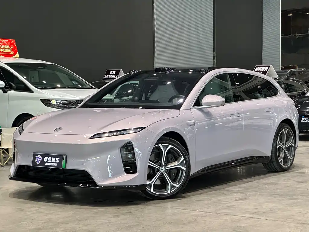 NIO ET5T 2025