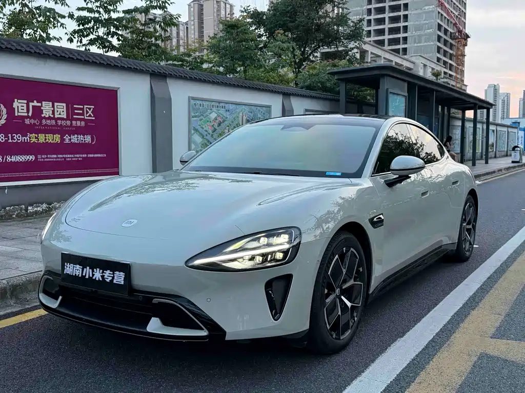 Xiaomi SU7 2025
