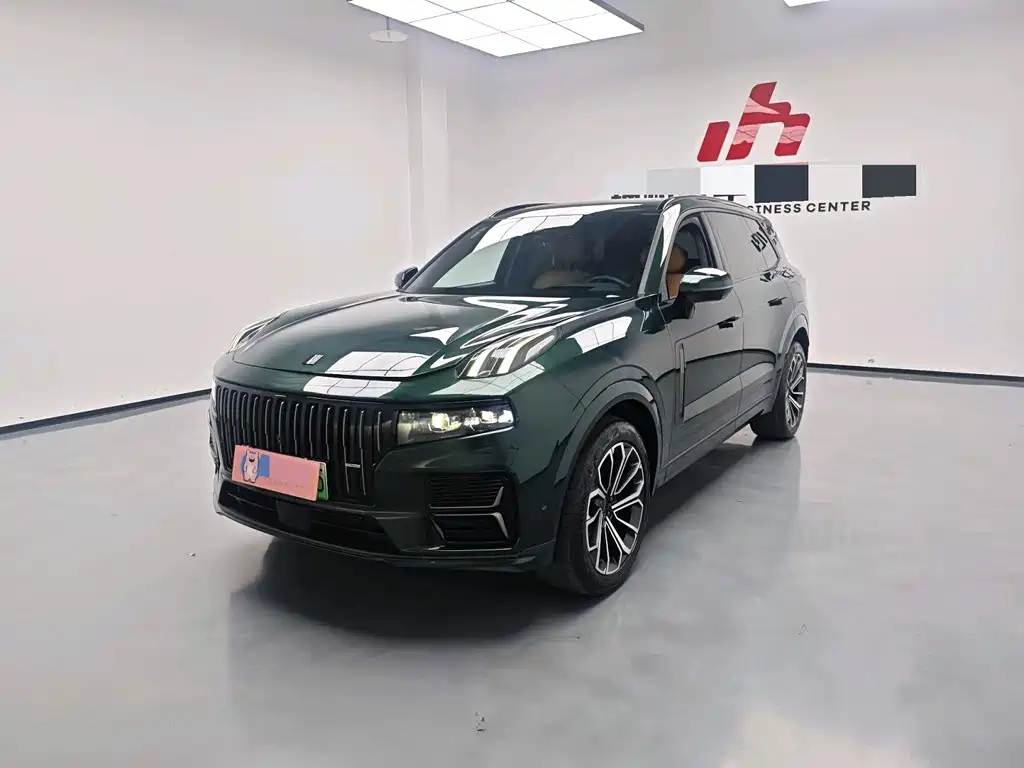 Lynk & Co 09 EM-P 2025