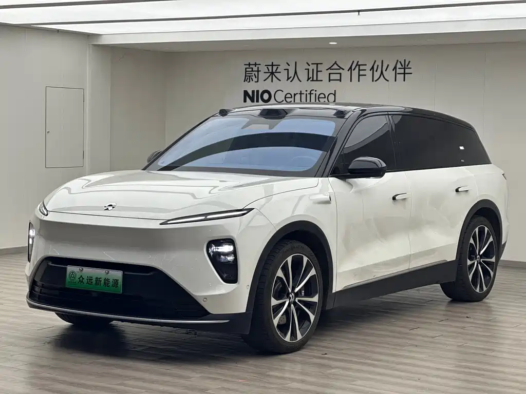 NIO ES8 2024