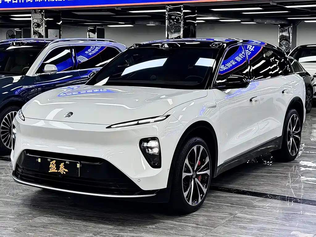 NIO ES8 2023