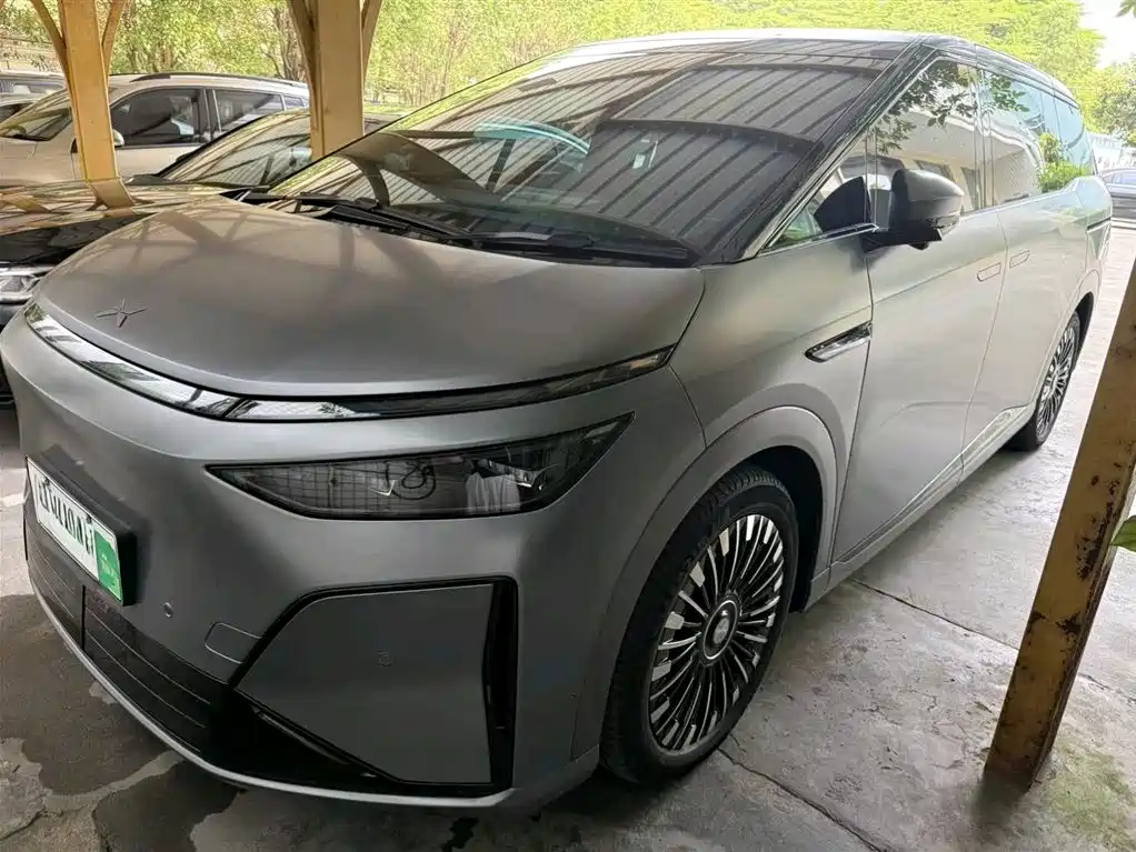 XPENG X9 2026