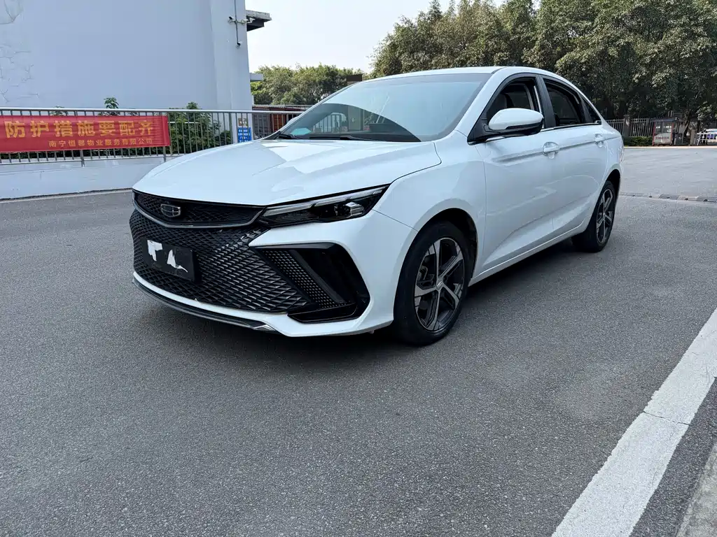 Geely Emgrand L 2022