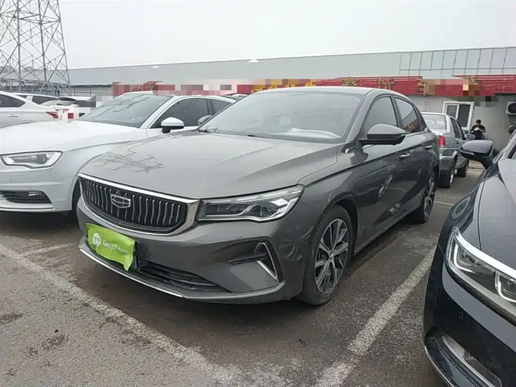 Geely Emgrand 2022