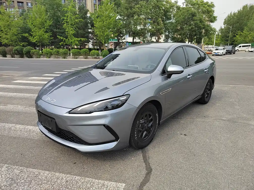 BYD Seal 05 DM-i 2025