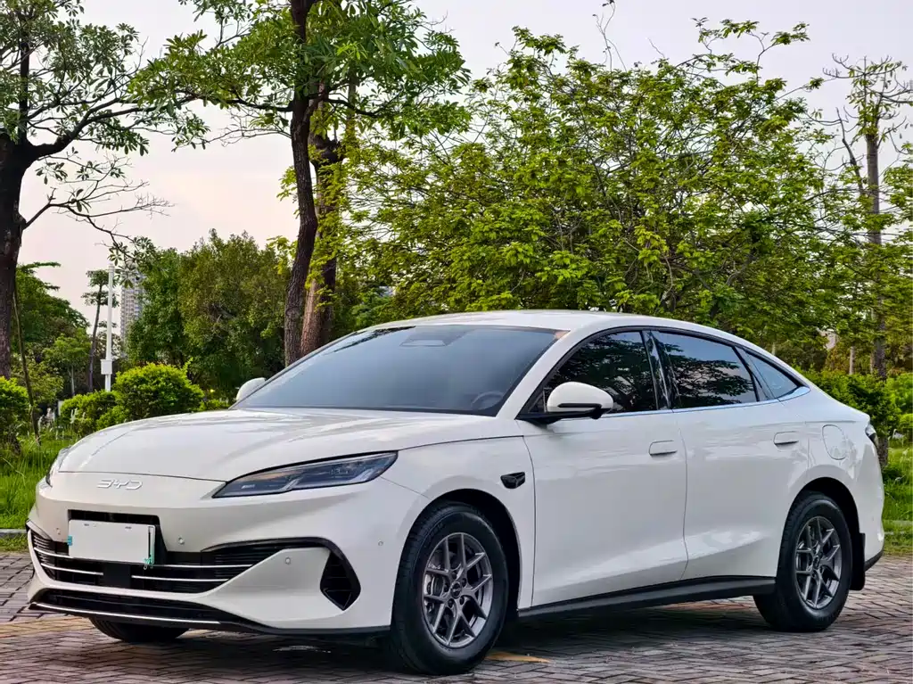 BYD 海豹06 2025