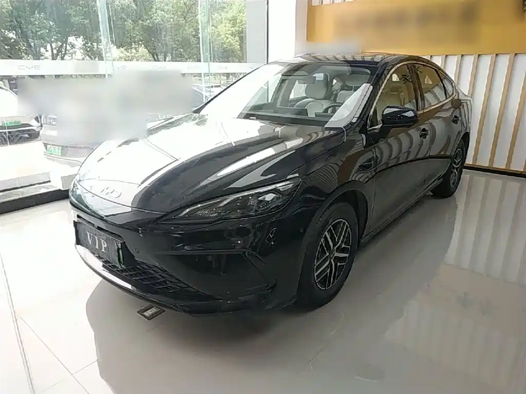 BYD Seal 05 DM-i 2025